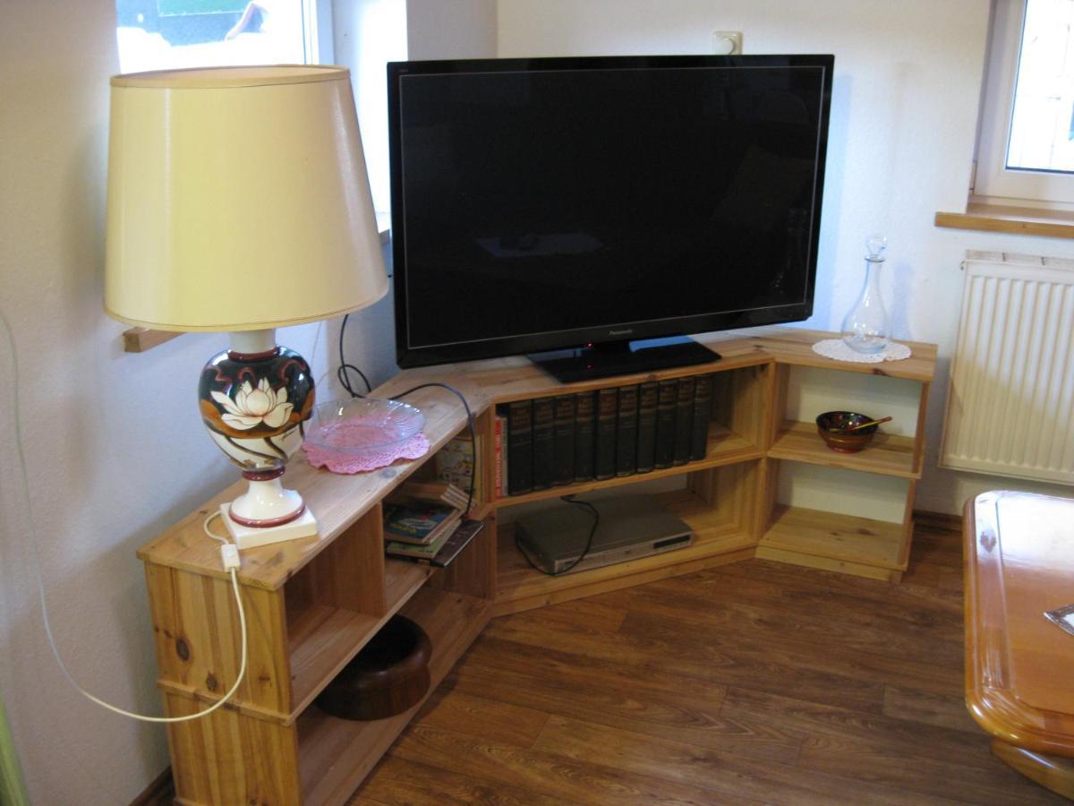 Ferienwohnung Aurich Sandhorst Eg Mit Terrasse Und Kleinem Garten Exterior foto
